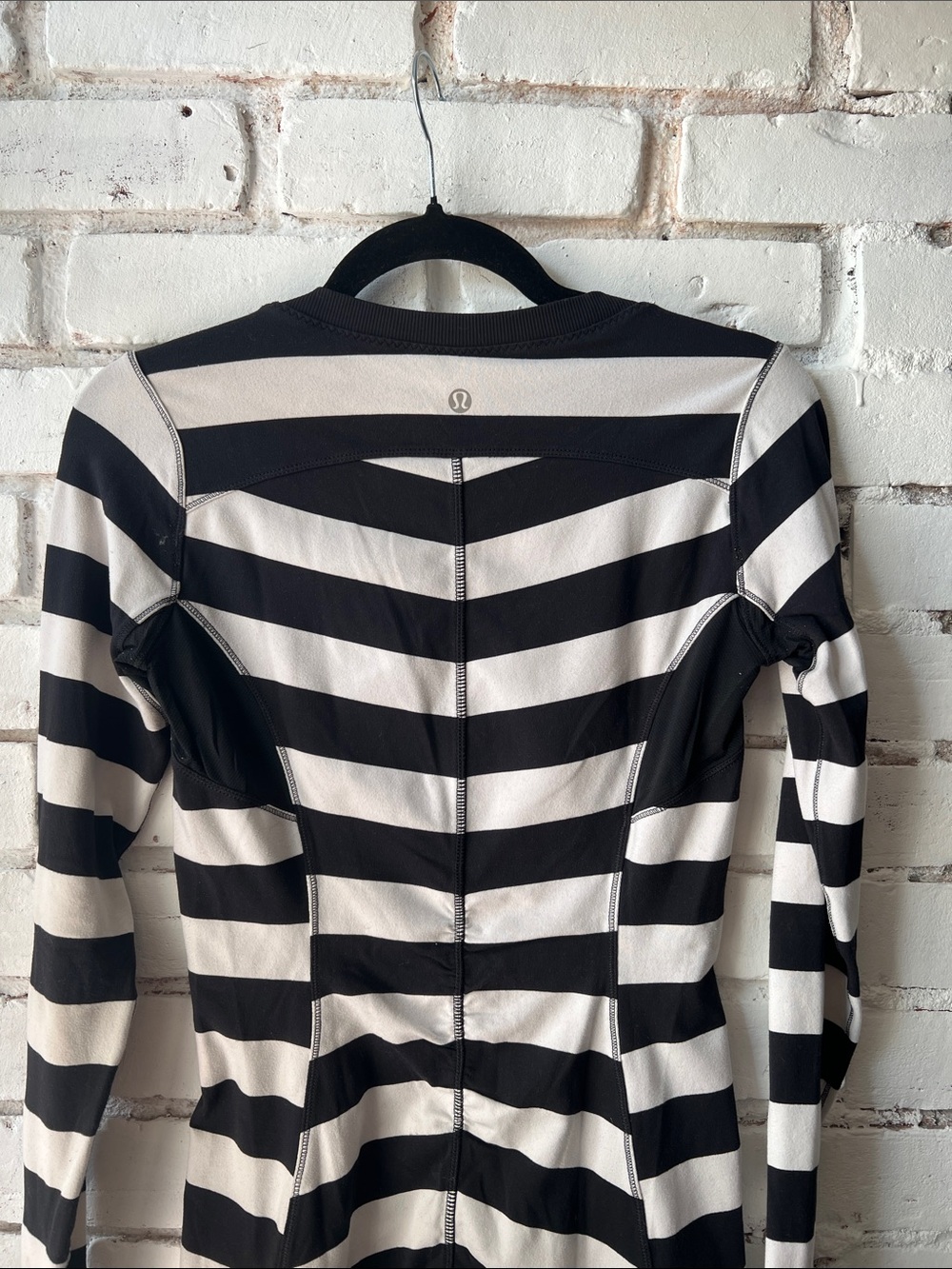 Lululemon Striped Long-Sleeve Crewneck Top - Black & White - Picture 7 of 7